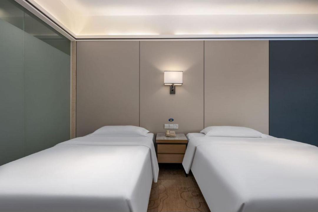 Mizparton Hotel South Qianjin Road Heshan  ภายนอก รูปภาพ